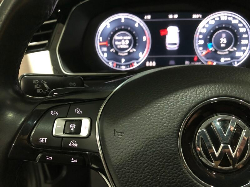 VOLKSWAGEN Passat Variant 2.0TDi 150 DSG SPORT