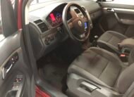 VOLKSWAGEN Touran 1.9TDi 105 Travel