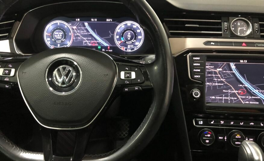 VOLKSWAGEN Passat Variant 2.0TDi 150 DSG SPORT