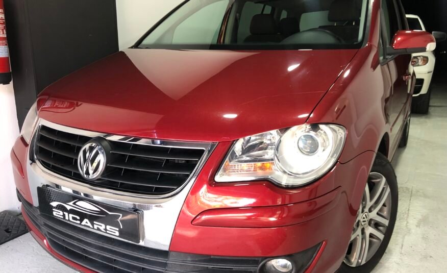 VOLKSWAGEN Touran 1.9TDi 105 Travel