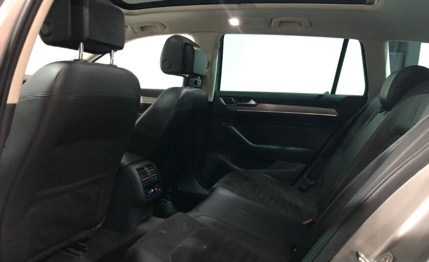 VOLKSWAGEN Passat Variant 2.0TDi 150 DSG SPORT
