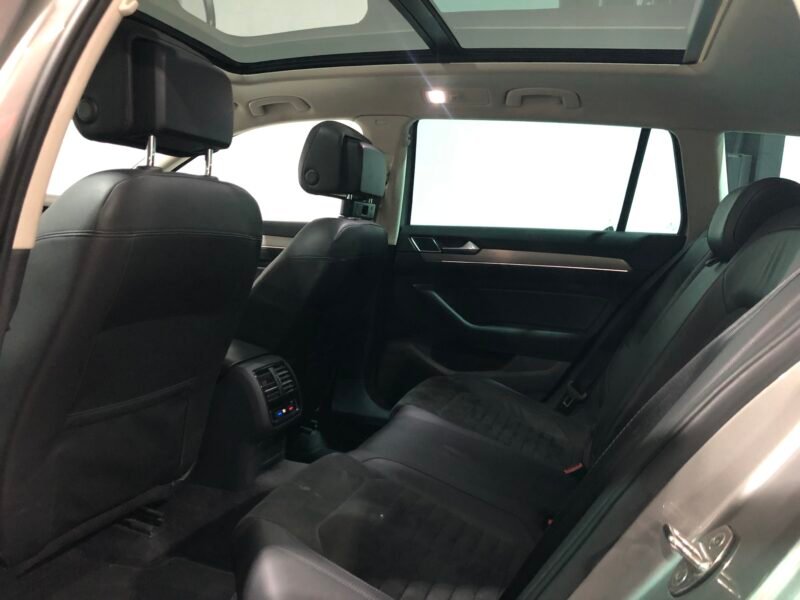 VOLKSWAGEN Passat Variant 2.0TDi 150 DSG SPORT
