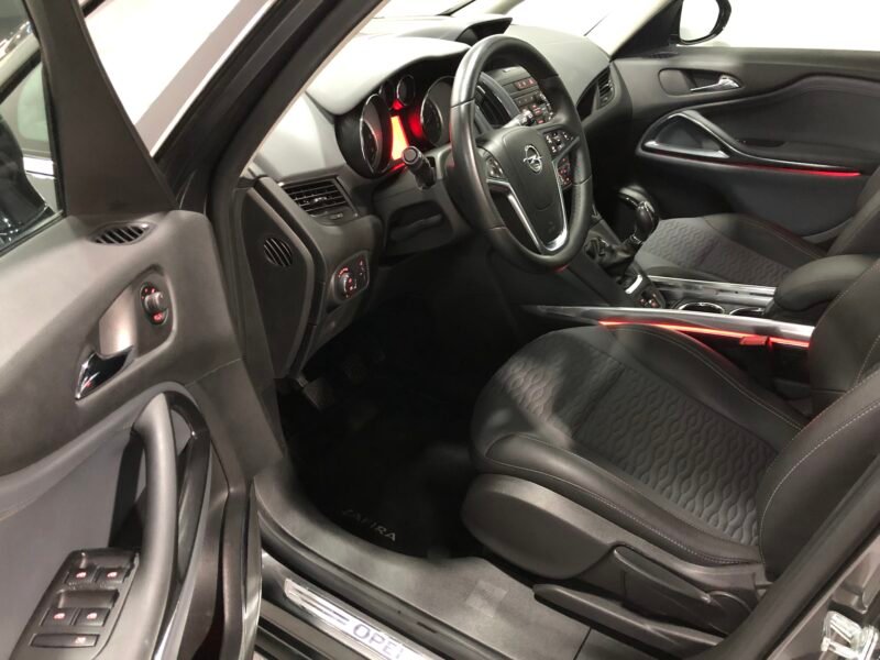 OPEL Zafira Tourer 2.0CDTi Excellence