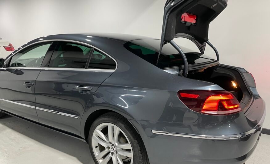 VOLKSWAGEN Passat CC 2.0TDi 140cv