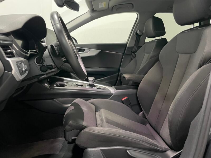 AUDI A4 Avant 35TFSI SLINE