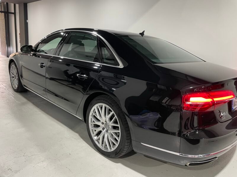 AUDI A8 3.0TDi Clean Quattro Tiptronic