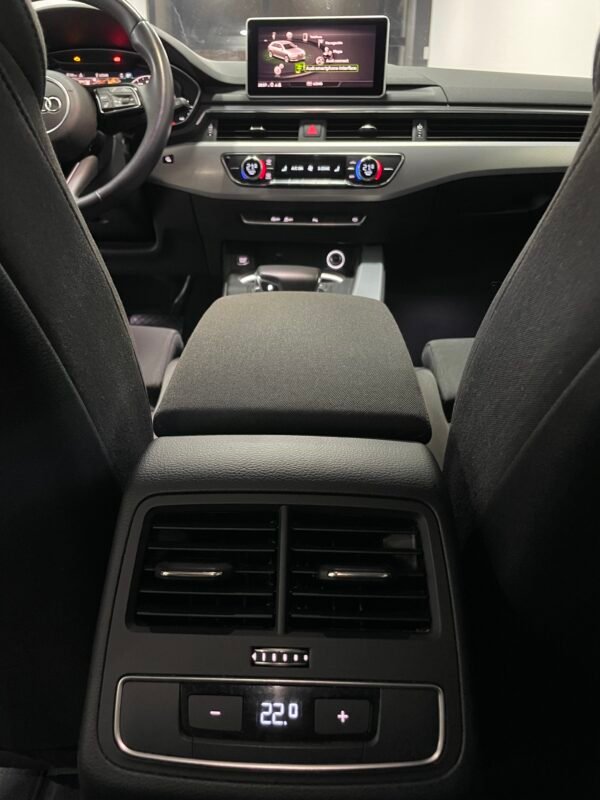 AUDI A4 Avant 35TFSI SLINE