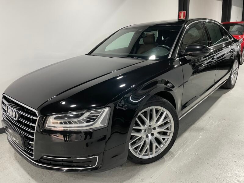 AUDI A8 3.0TDi Clean Quattro Tiptronic