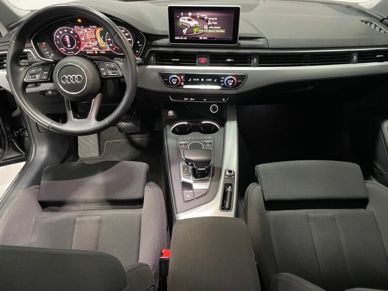 AUDI A4 Avant 35TFSI SLINE