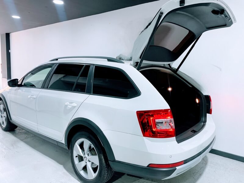 SKODA Octavia Scout 2.0TDi 150 4×4