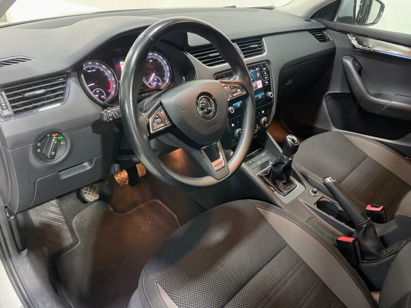 SKODA Octavia Scout 2.0TDi 150 4×4