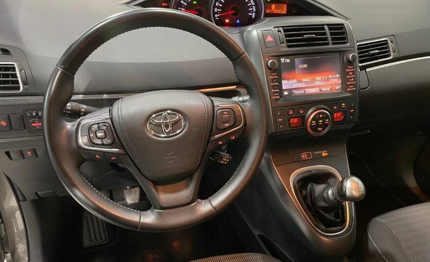 TOYOTA Verso D4-D