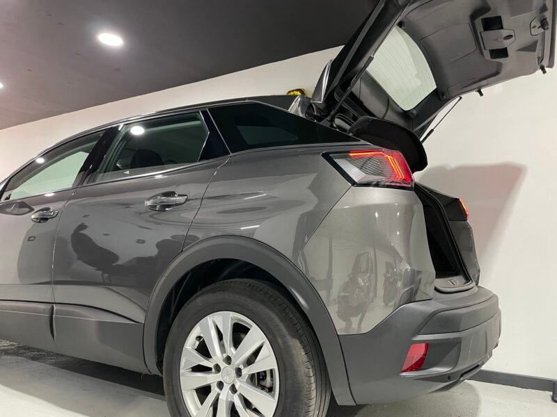 PEUGEOT 3008 1.5 BlueHDi