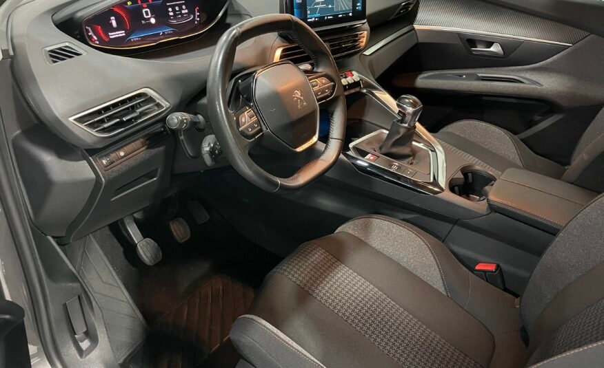 PEUGEOT 3008 1.5 BlueHDi