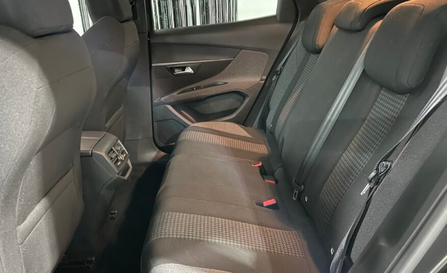 PEUGEOT 3008 1.5 BlueHDi