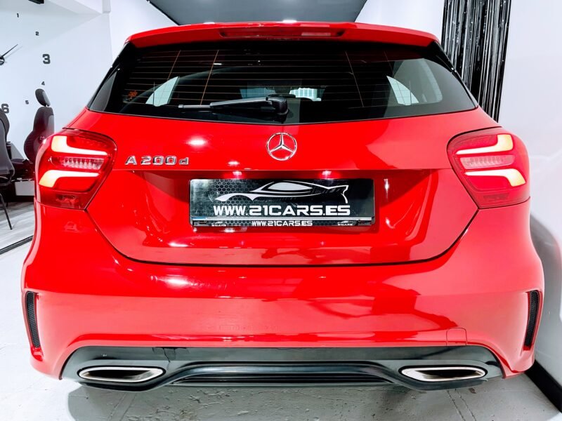MERCEDES-BENZ A200d AMG