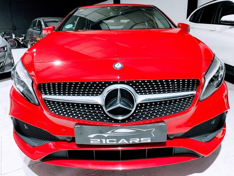 MERCEDES-BENZ A200d AMG