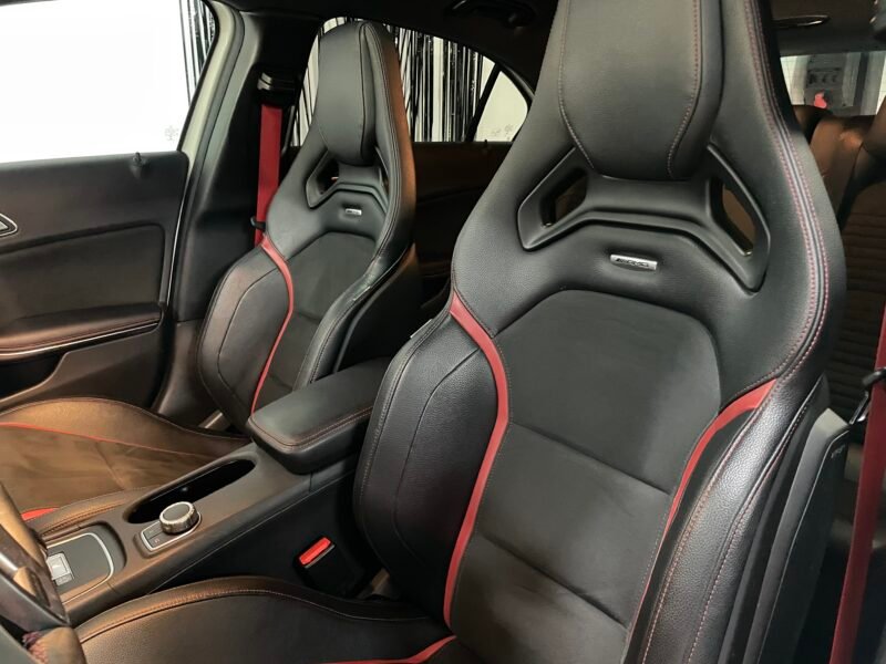 MERCEDES-BENZ A45 AMG