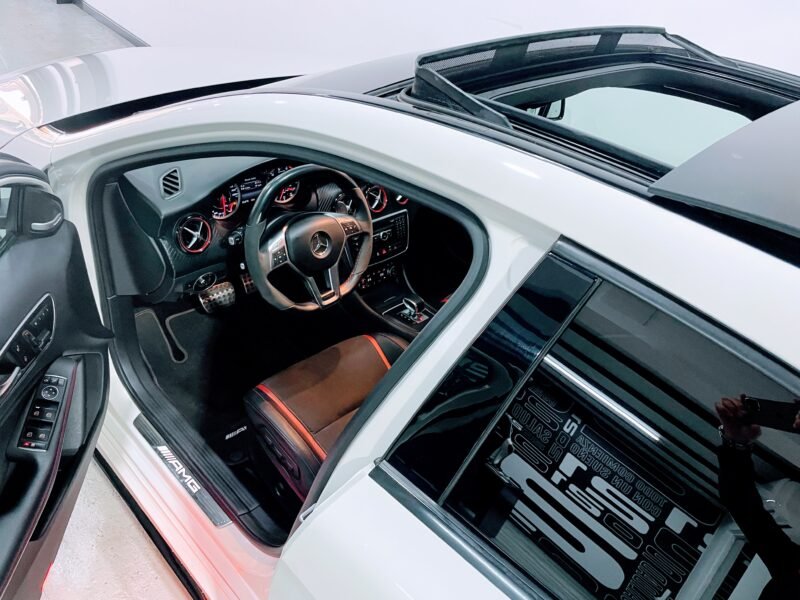 MERCEDES-BENZ A45 AMG