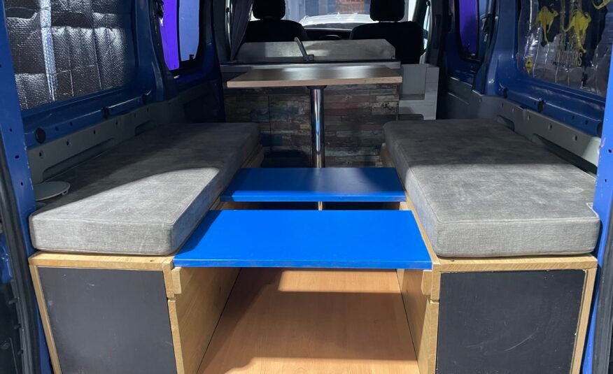 OPEL Vivaro 2.5 CDTi 135 CV CAMPER