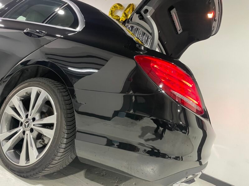 MERCEDES-BENZ C 220d Avantgarde