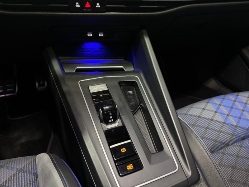 VOLKSWAGEN Golf 2.0TSI R 320cv 4Motion