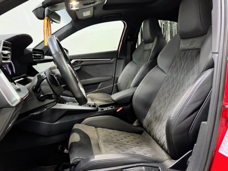 AUDI S3 2.0TFSi 310 One Edition