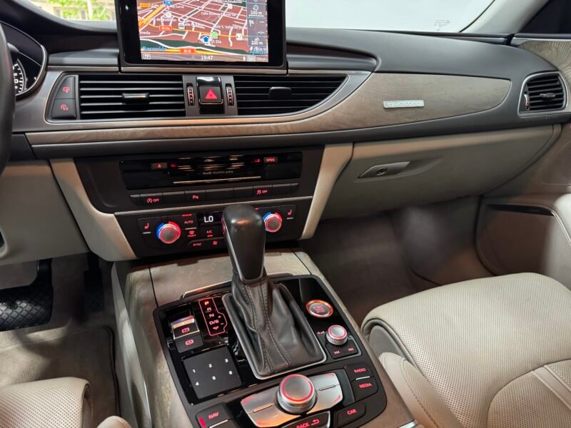 AUDI A6 Avant 3.0bi TDi 320 Quattro Sline