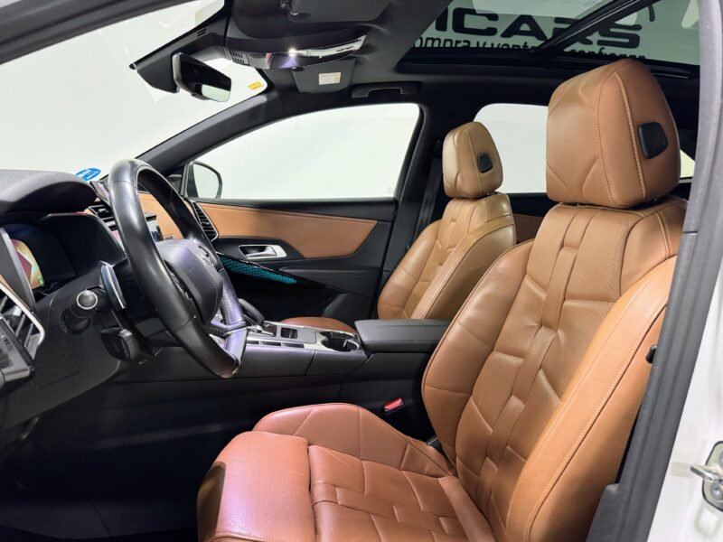 DS 7 E-Tense 4×4 Opera