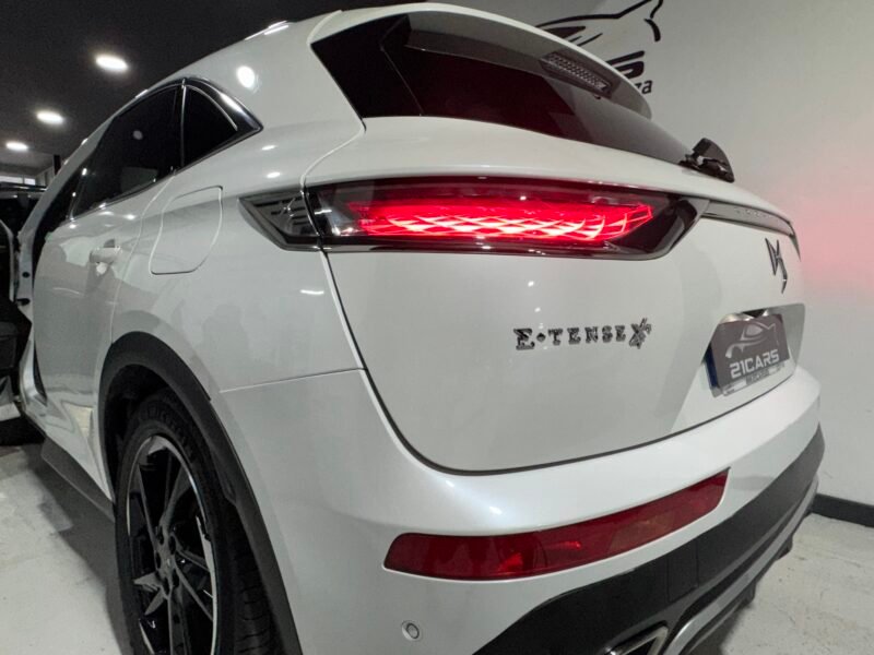 DS 7 E-Tense 4×4 Opera