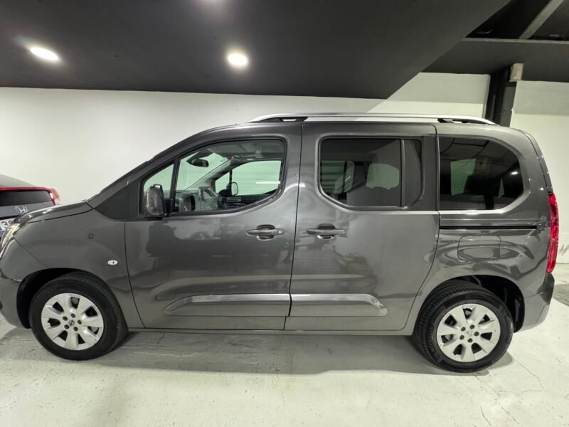 OPEL Combo 1.5TD 130cv Innovation Automática