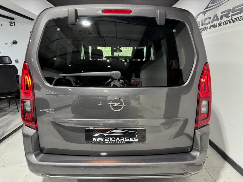 OPEL Combo 1.5TD 130cv Innovation Automática