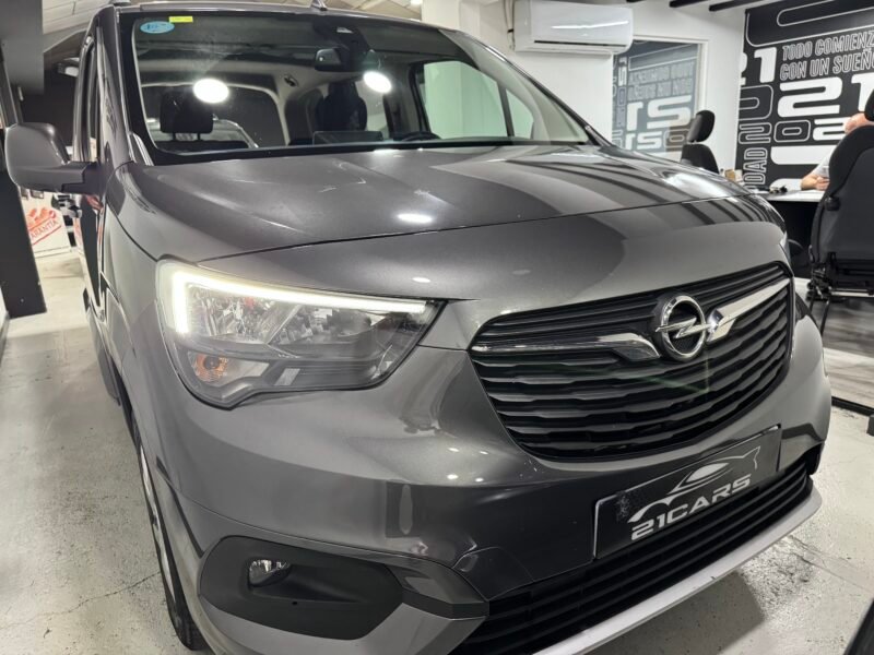 OPEL Combo 1.5TD 130cv Innovation Automática