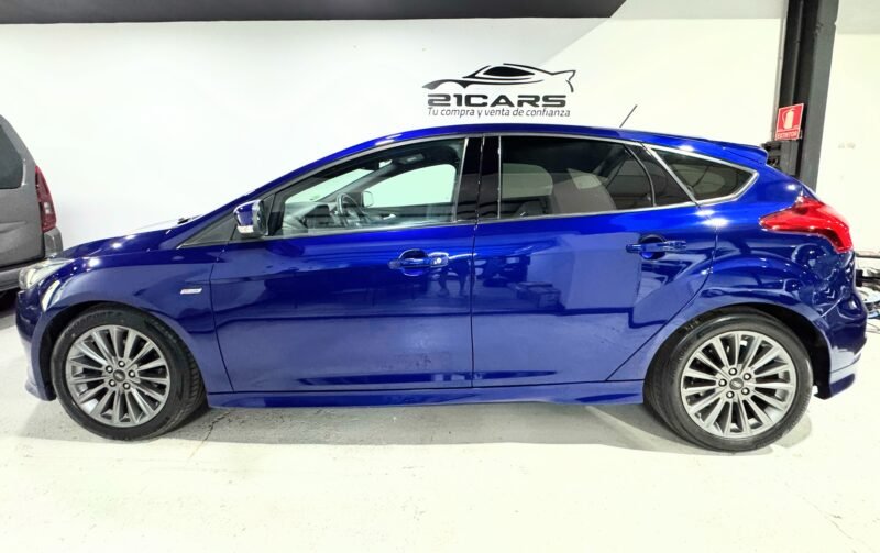 FORD Focus 1.0 EcoBoost ST-LINE
