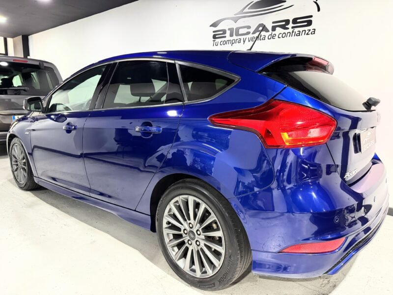 FORD Focus 1.0 EcoBoost ST-LINE
