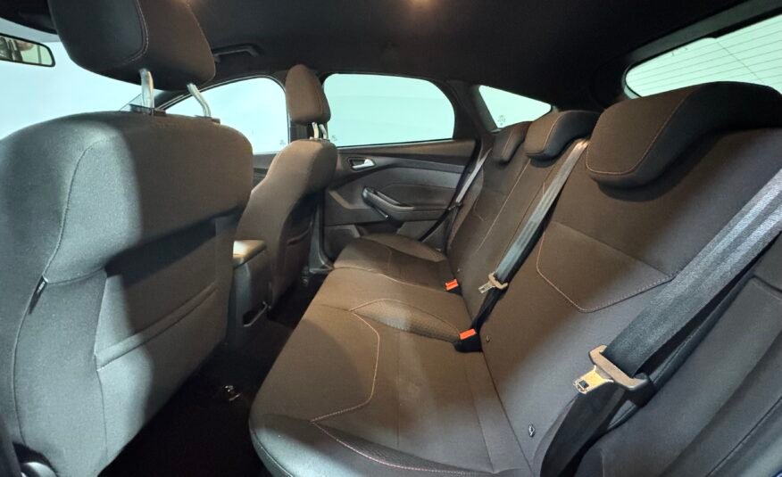 FORD Focus 1.0 EcoBoost ST-LINE