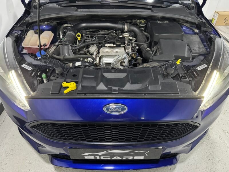 FORD Focus 1.0 EcoBoost ST-LINE