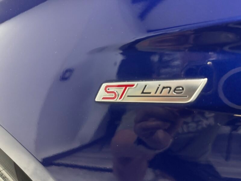 FORD Focus 1.0 EcoBoost ST-LINE