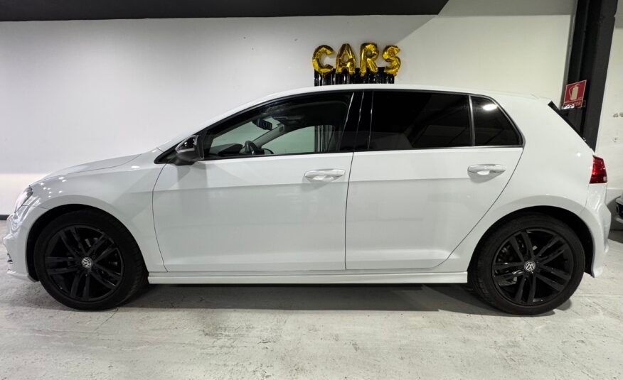 VOLKSWAGEN Golf 1.6TDi R-Line