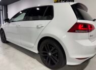 VOLKSWAGEN Golf 1.6TDi R-Line