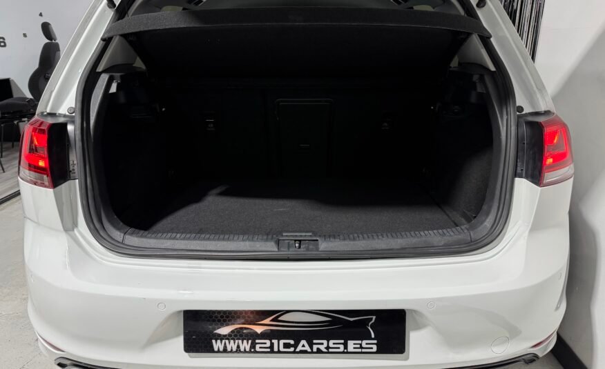 VOLKSWAGEN Golf 1.6TDi R-Line