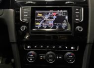 VOLKSWAGEN Golf 1.6TDi R-Line
