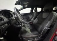 VOLVO V40 T3 R-Design