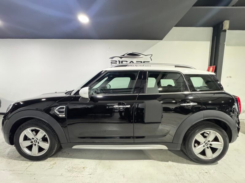 MINI COUNTRYMAN Cooper D 150cv Auto