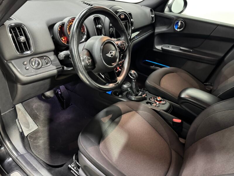 MINI COUNTRYMAN Cooper D 150cv Auto