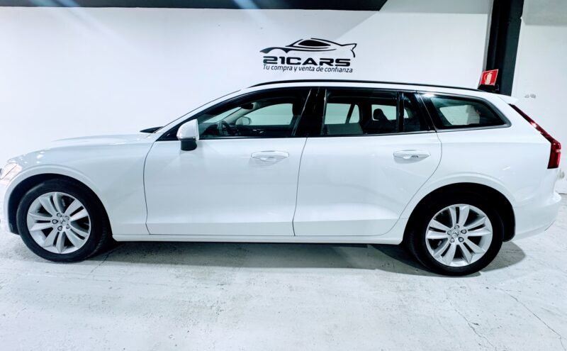 VOLVO V60 B4 Momentum
