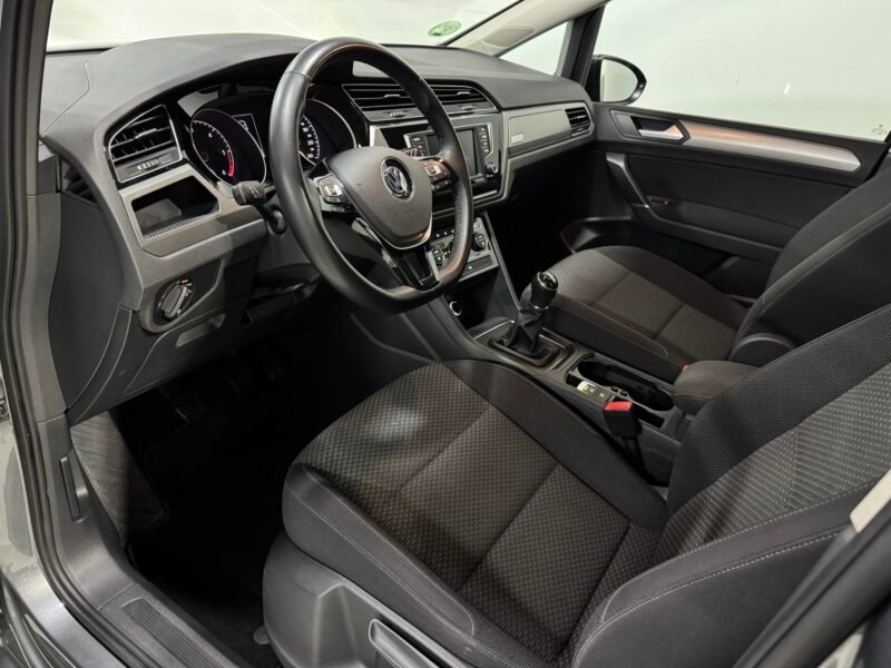 VOLKSWAGEN Touran 2.0TDi 150 Sport 7 Plazas