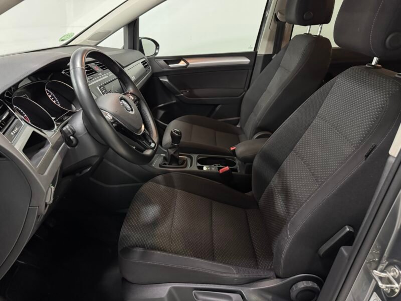 VOLKSWAGEN Touran 2.0TDi 150 Sport 7 Plazas
