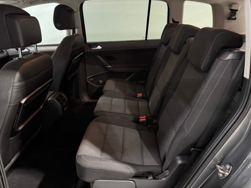 VOLKSWAGEN Touran 2.0TDi 150 Sport 7 Plazas