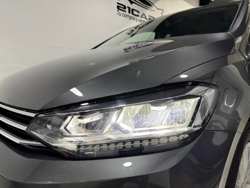 VOLKSWAGEN Touran 2.0TDi 150 Sport 7 Plazas